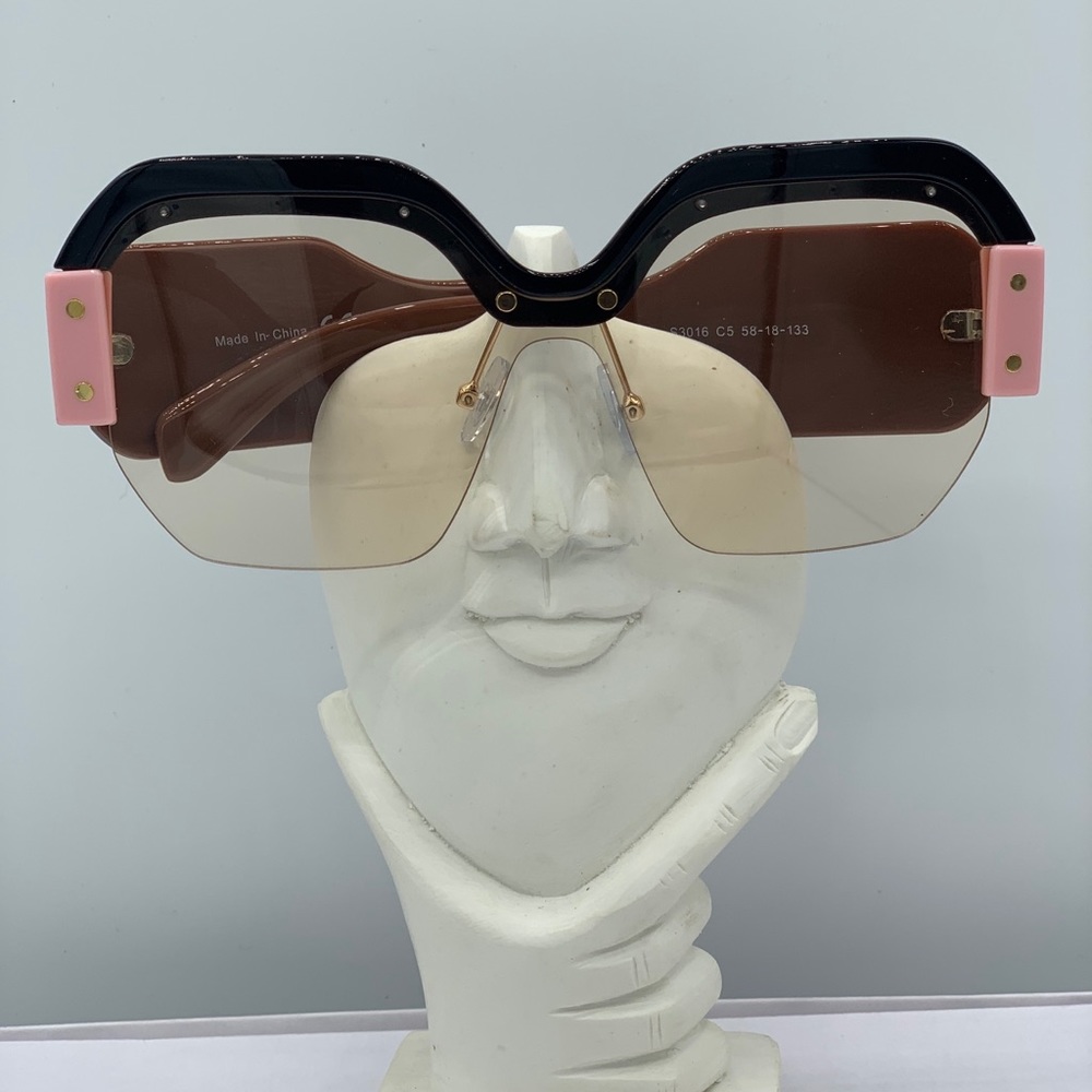 Retro Madness (Oversized)